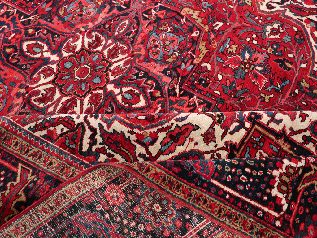 Vintage Persian Heriz Room Size Carpet, No.13870 - Gsblank