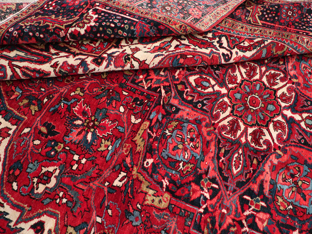Vintage Persian Heriz Room Size Carpet, No.13870 - Gsblank