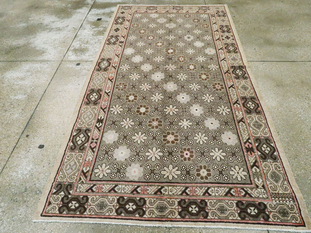 Vintage East Turkestan Khotan Rug, No.13885 - Gsblank