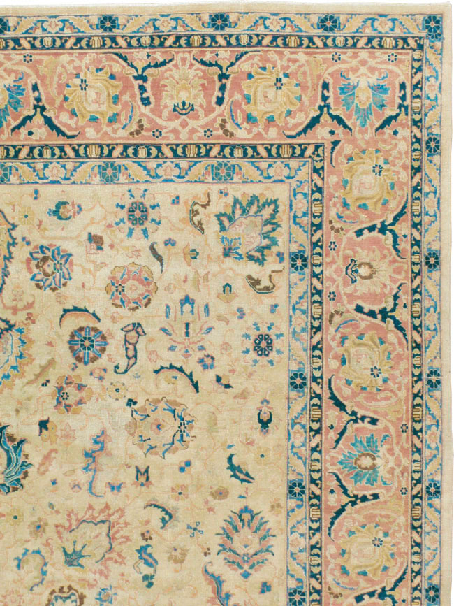 Vintage Persian Tabriz Carpet, No.13937 - Gsblank