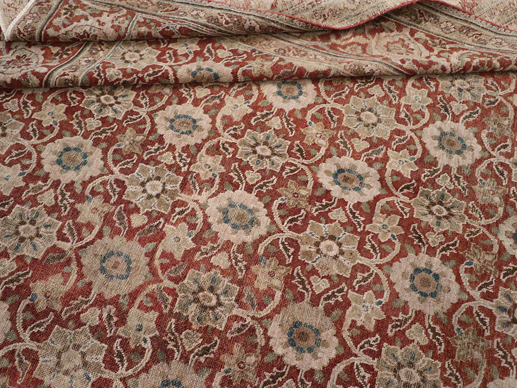 Antique Persian Tabriz Carpet, No.13971 - Gsblank