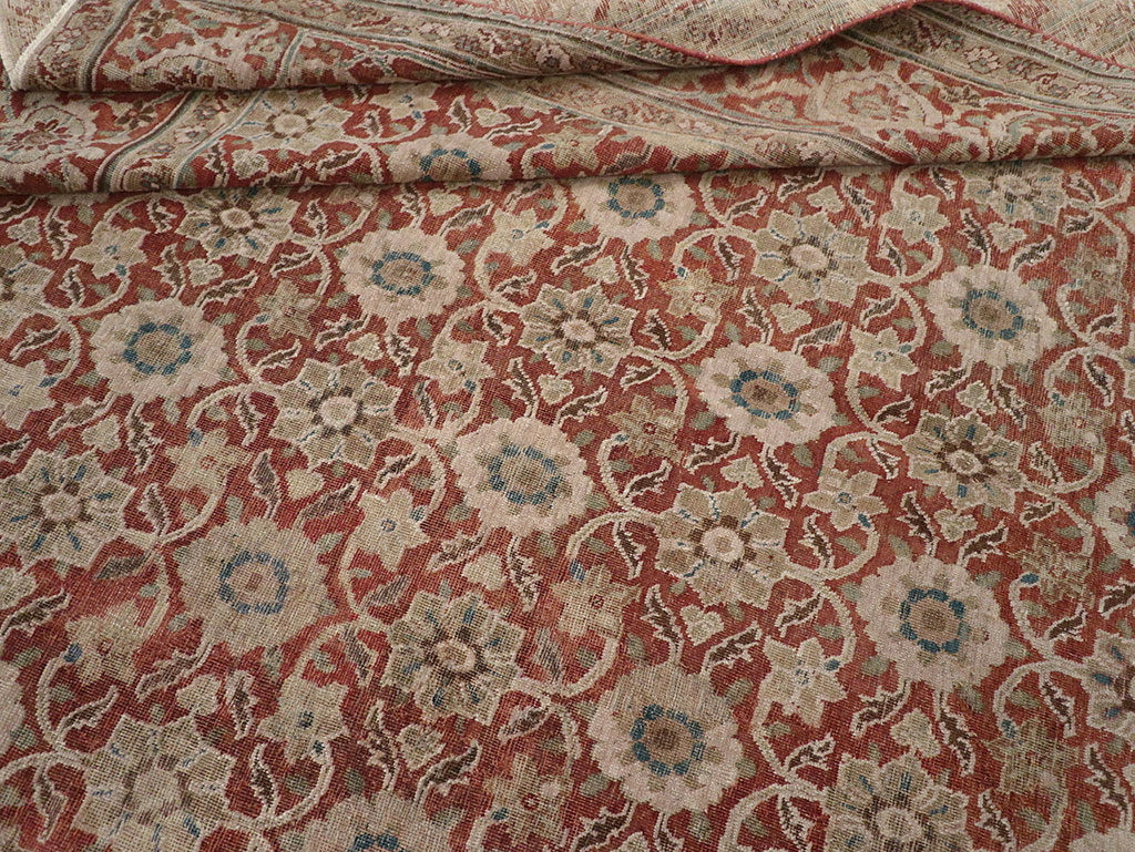 Antique Persian Tabriz Carpet, No.13971 - Gsblank