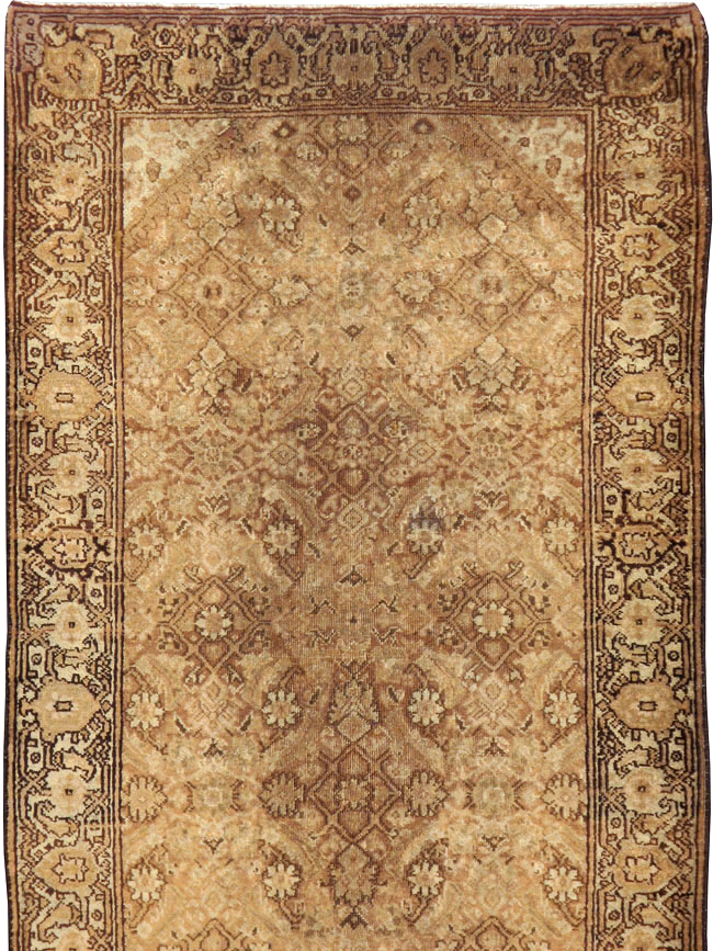 Vintage Indian Amritsar Runner, No.13974 - Gsblank
