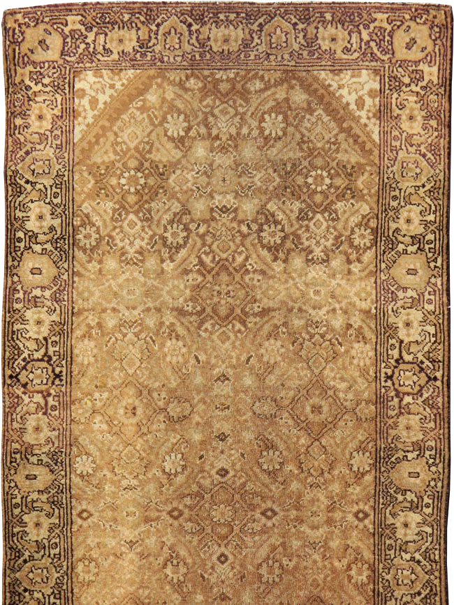 Vintage Indian Amritsar Runner, No.13974 - Gsblank