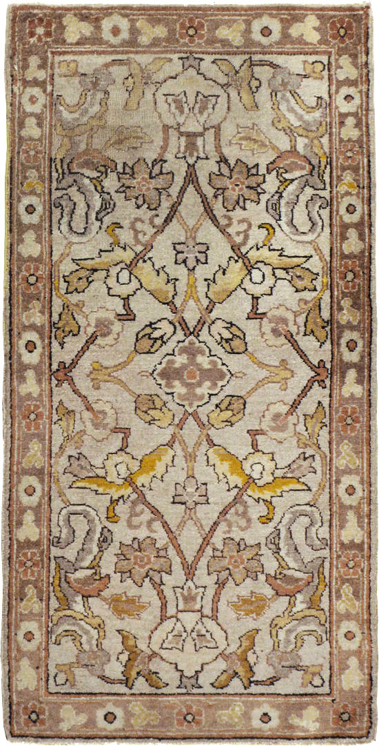 Antique Indian Lahore Rug, No.13977 - Gsblank