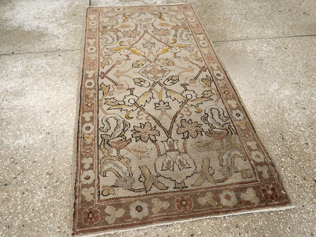 Antique Indian Lahore Rug, No.13977 - Gsblank