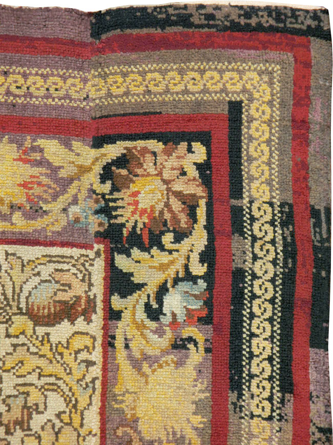 Vintage Irish Donegal Accent Carpet, No.13979 - Gsblank