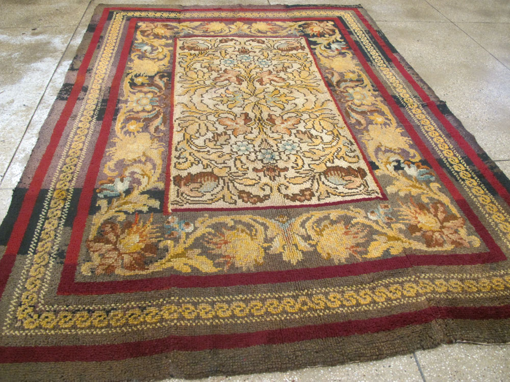 Vintage Irish Donegal Accent Carpet, No.13979 - Gsblank