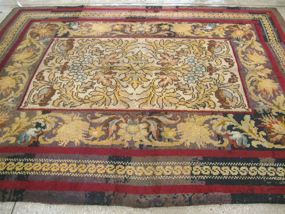 Vintage Irish Donegal Accent Carpet, No.13979 - Gsblank