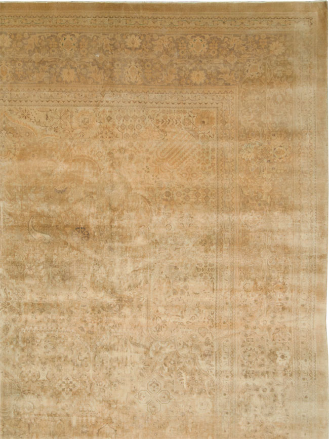 Antique Persian Tabriz Carpet, No.13986 - Gsblank