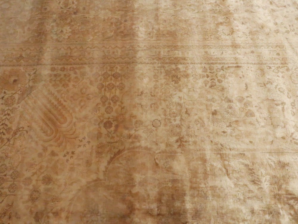 Antique Persian Tabriz Carpet, No.13986 - Gsblank
