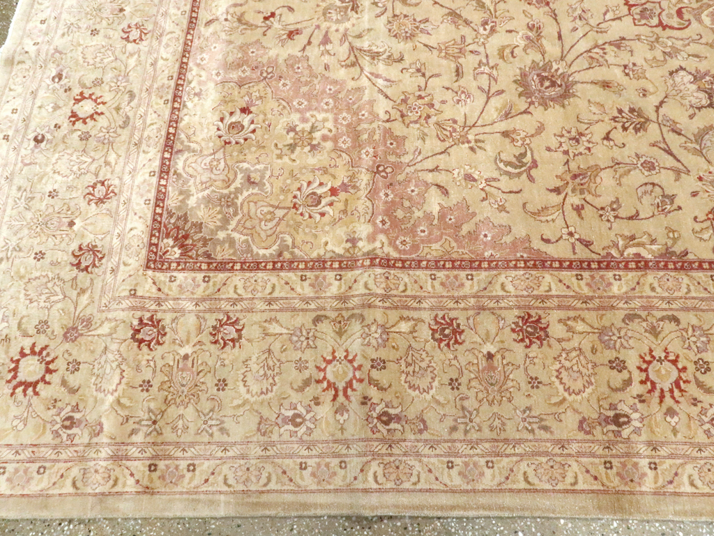 Vintage Persian Tabriz Carpet, No.13991 - Gsblank