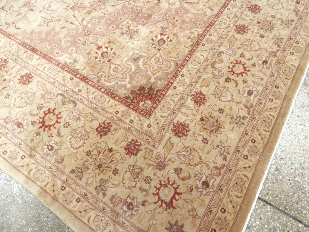 Vintage Persian Tabriz Carpet, No.13991 - Gsblank