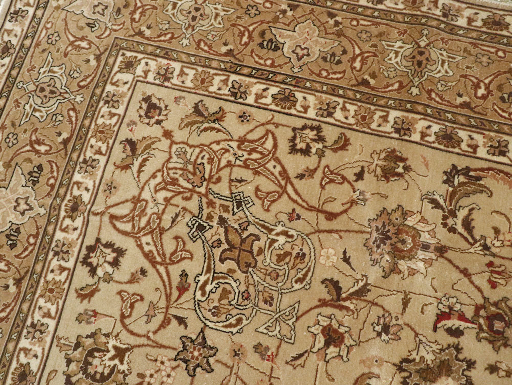 Vintage Persian Tabriz Carpet, No.13995 - Gsblank