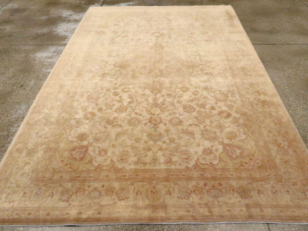 Vintage Persian Tabriz Carpet, No.13998 - Gsblank