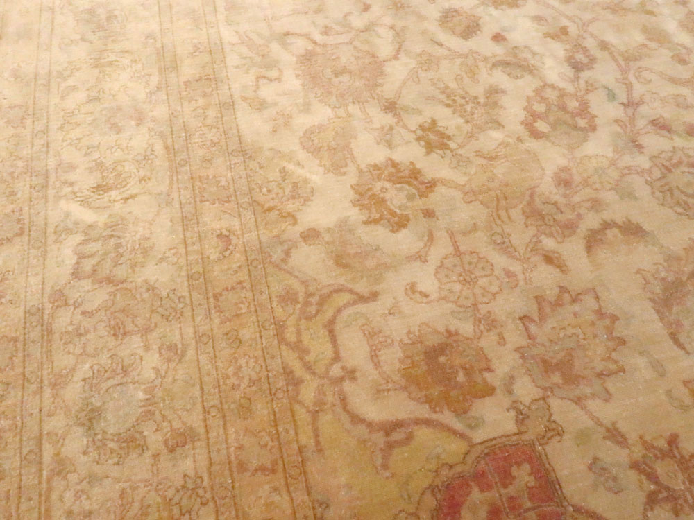 Vintage Persian Tabriz Carpet, No.13998 - Gsblank