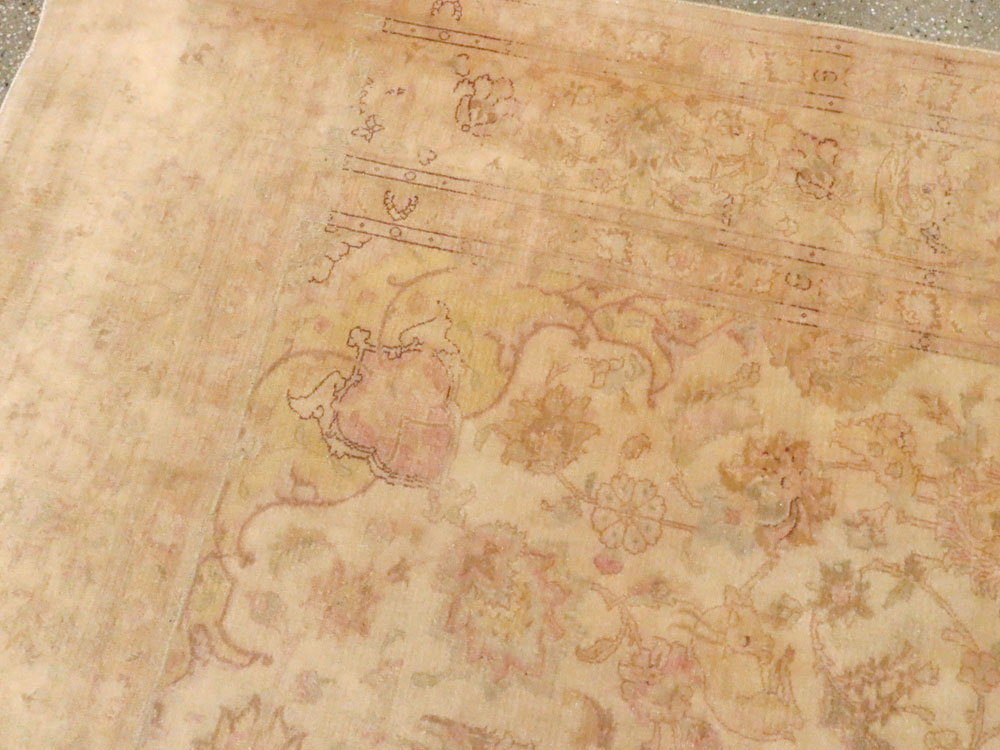 Vintage Persian Tabriz Carpet, No.13998 - Gsblank