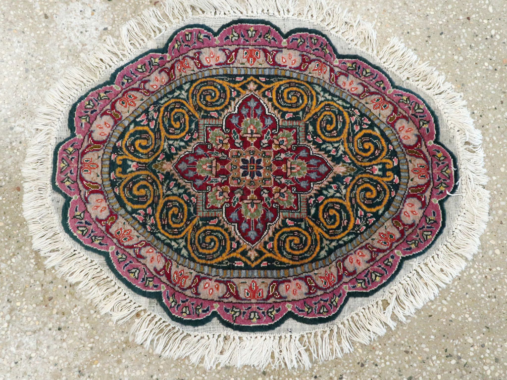 Vintage Persian Tabriz Oval Carpet (Pair: 1 of 2), No.14005 - Gsblank