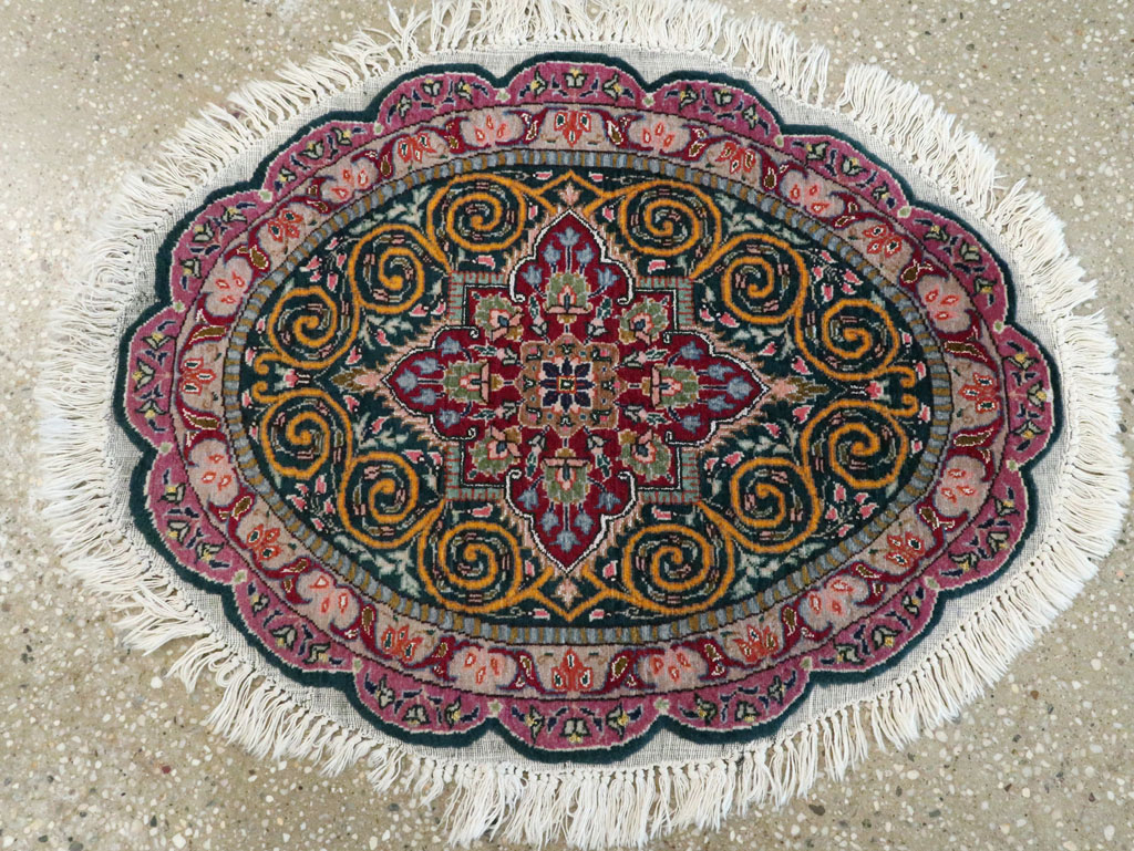 Vintage Persian Tabriz Oval Carpet (Pair: 2 of 2), No.14006 - Gsblank