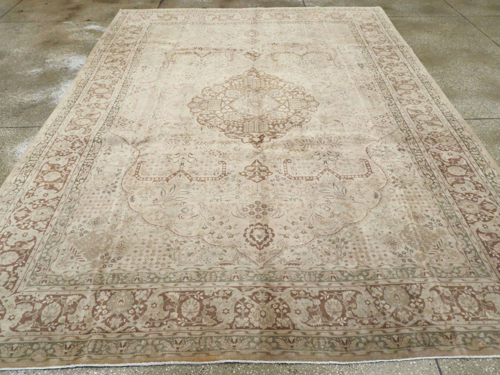 Vintage Persian Tabriz Carpet, No.14056 - Gsblank
