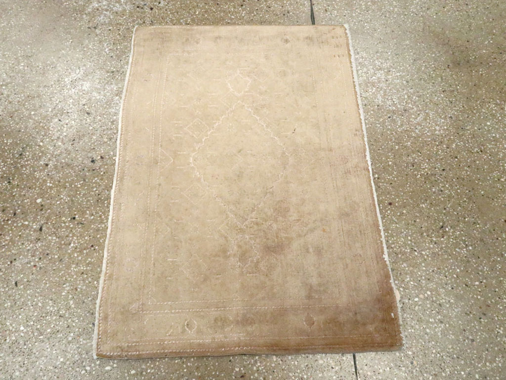 Vintage Persian Tabriz Rug, No.14059 - Gsblank