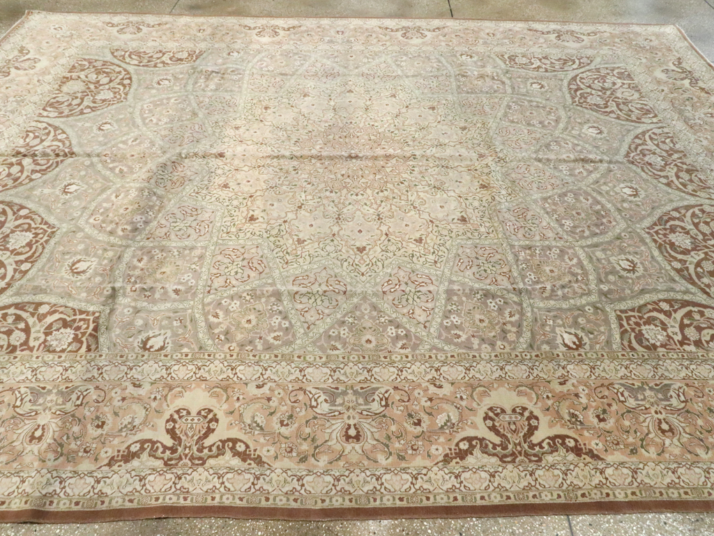Vintage Persian Tabriz Carpet, No.14064 - Gsblank
