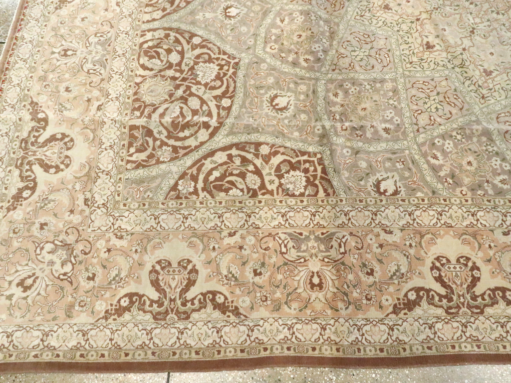 Vintage Persian Tabriz Carpet, No.14064 - Gsblank