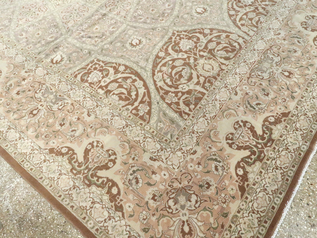 Vintage Persian Tabriz Carpet, No.14064 - Gsblank