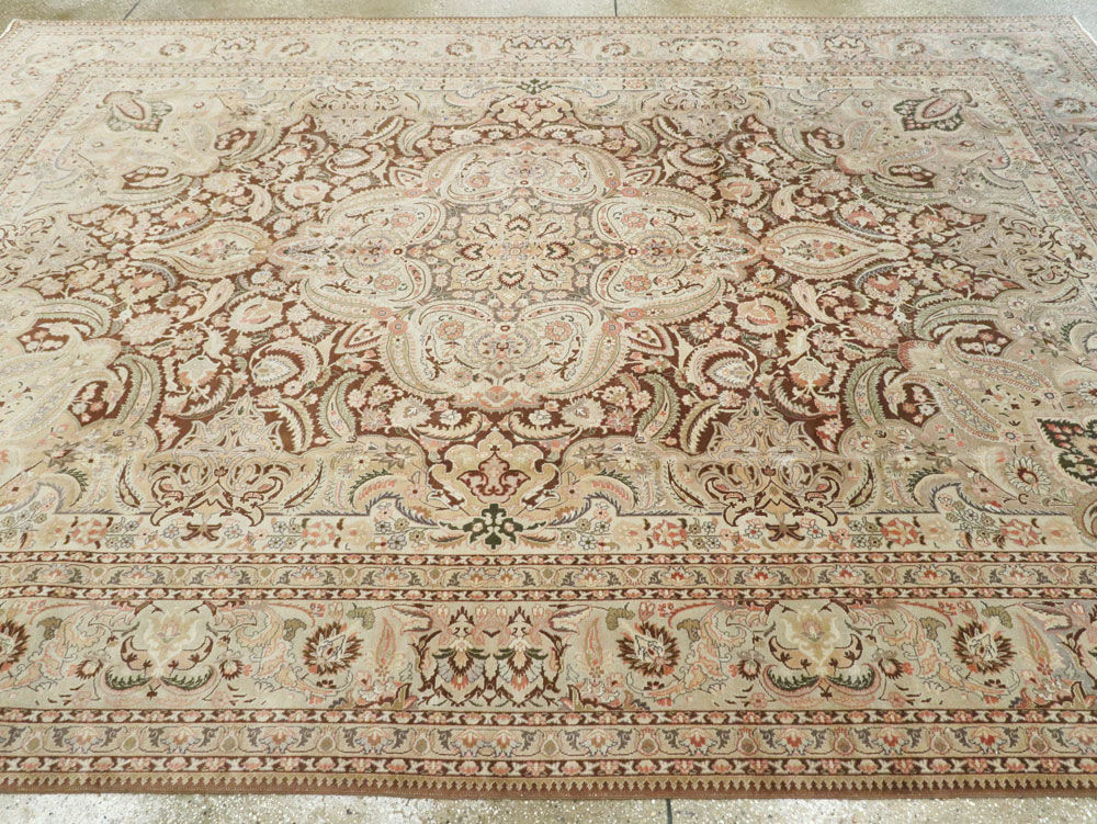 Vintage Persian Tabriz Carpet, No.14066 - Gsblank