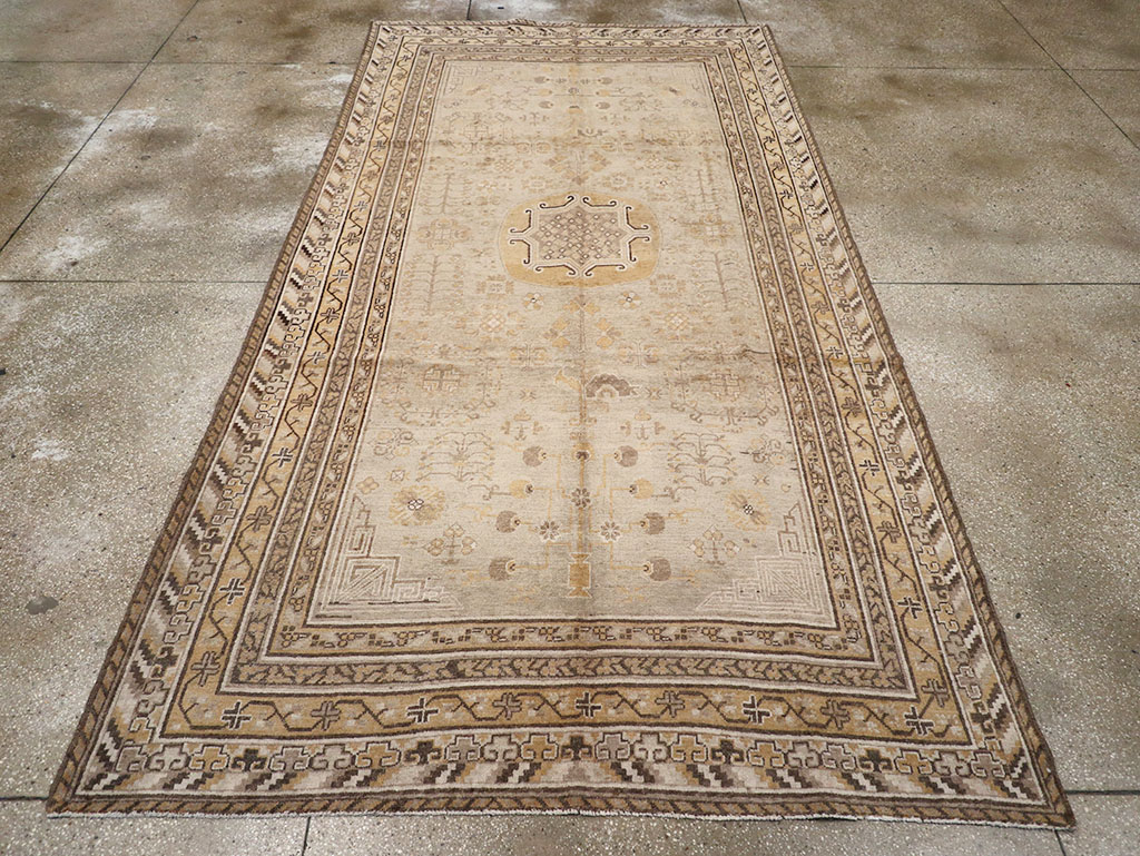 Antique East Turkestan Khotan Carpet, No.14075 - Gsblank