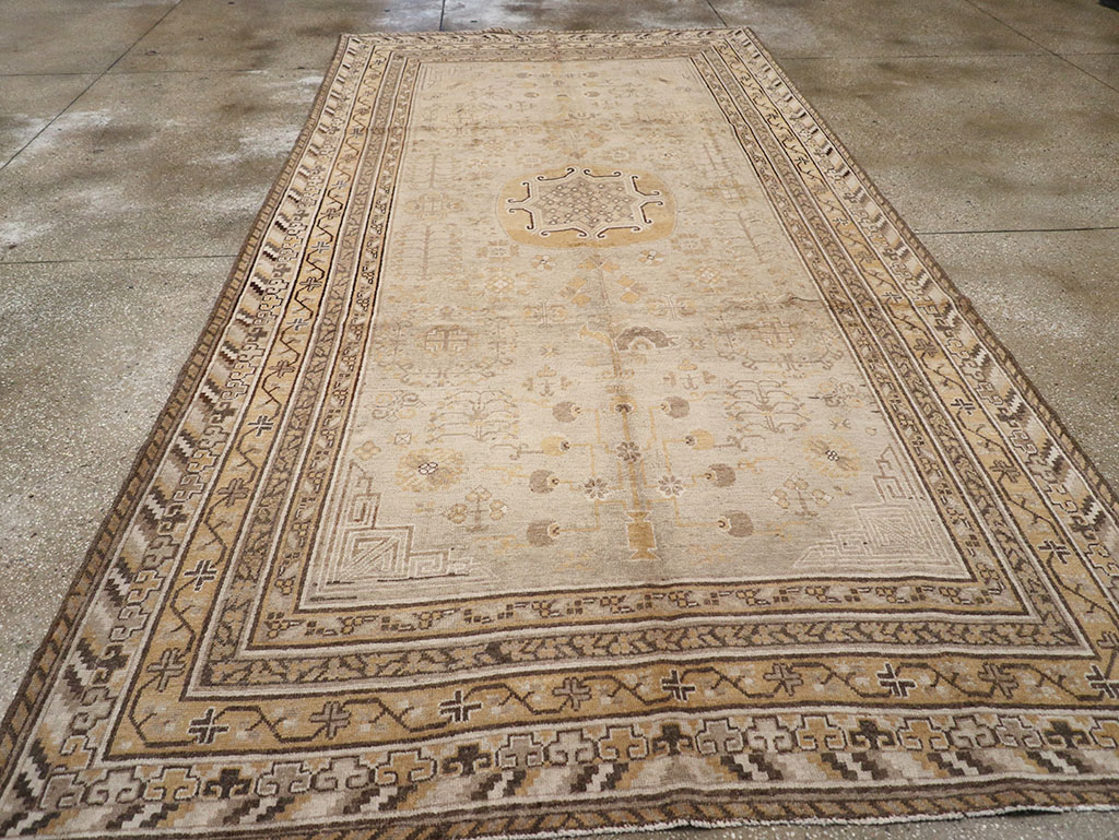 Antique East Turkestan Khotan Carpet, No.14075 - Gsblank