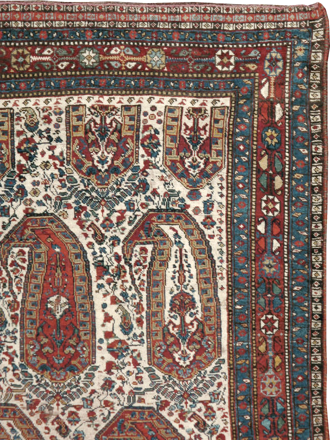 Antique Persian Shiraz Carpet, No.14137 - Gsblank