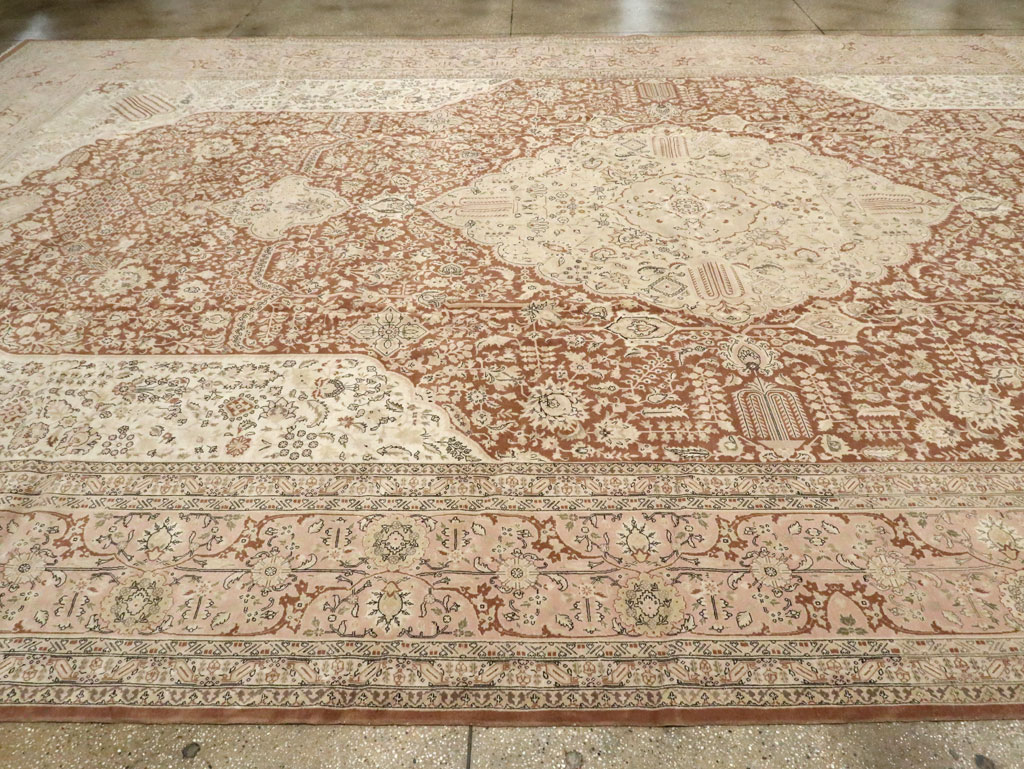 Vintage Persian Tabriz Carpet, No.14173 - Gsblank