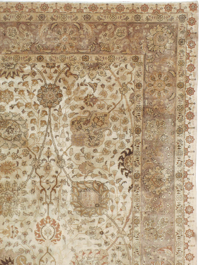 Vintage Persian Tabriz Carpet, No.14183 - Gsblank