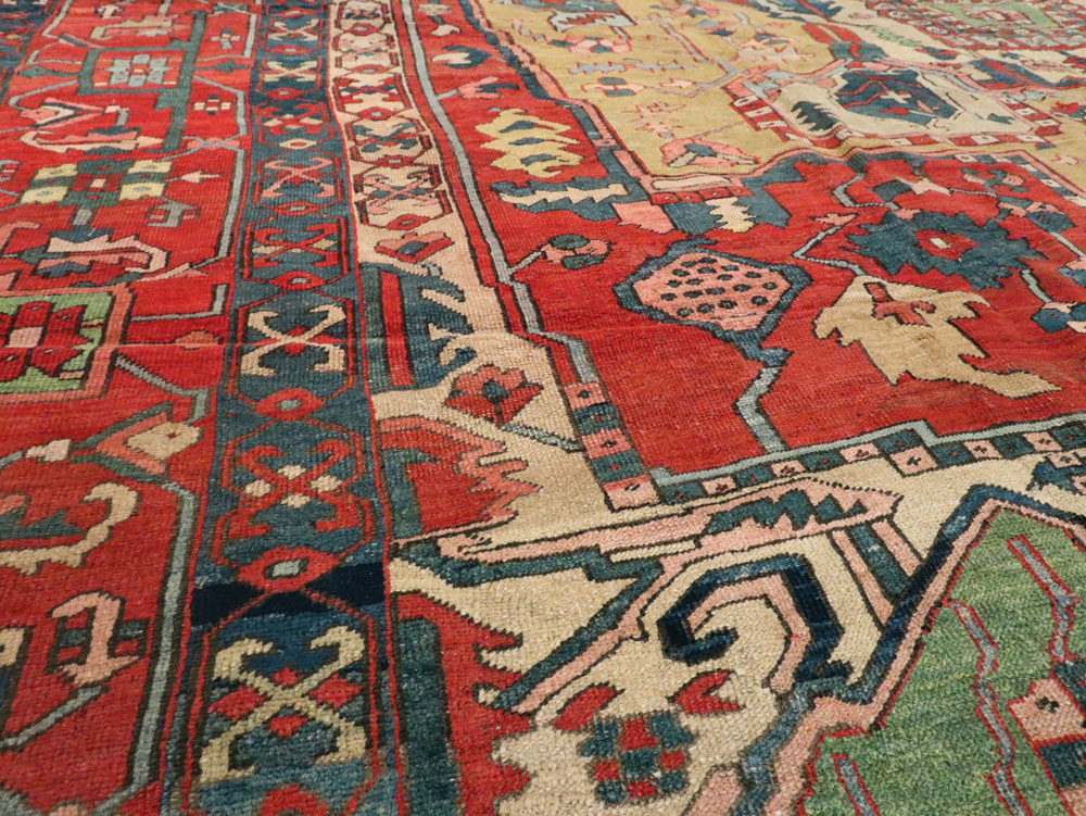 Antique Persian Heriz Carpet, No.14272 - Gsblank