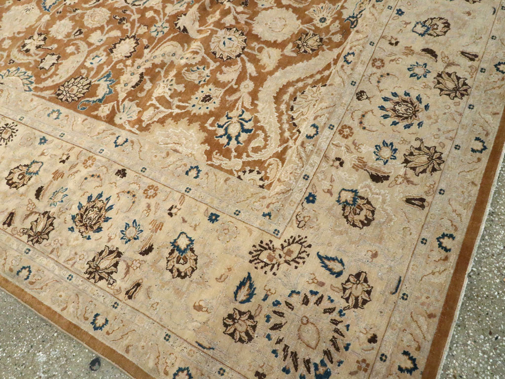 Antique Persian Tabriz Rug, No.14306 - Gsblank