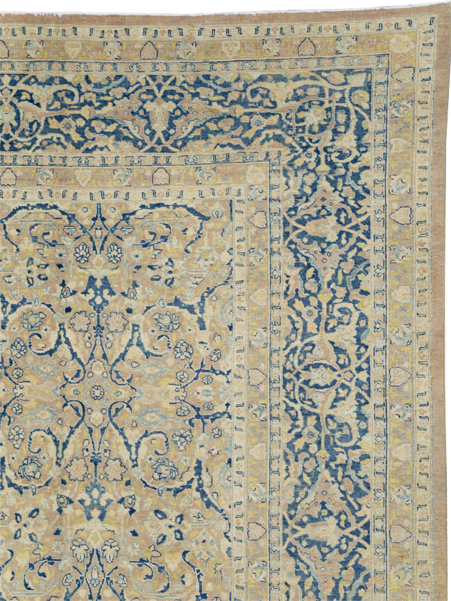 Antique Persian Tabriz Carpet, No.14385 - Gsblank
