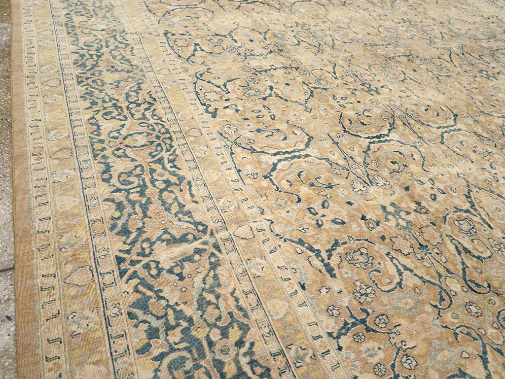 Antique Persian Tabriz Carpet, No.14385 - Gsblank