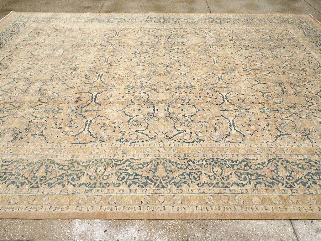 Antique Persian Tabriz Carpet, No.14385 - Gsblank