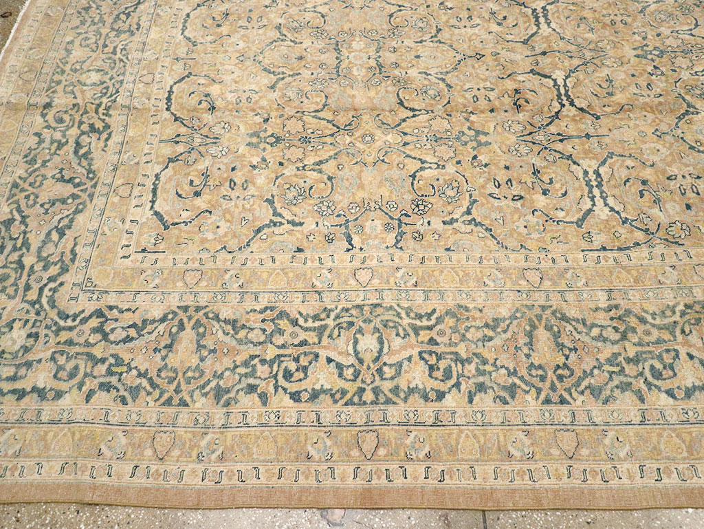 Antique Persian Tabriz Carpet, No.14385 - Gsblank