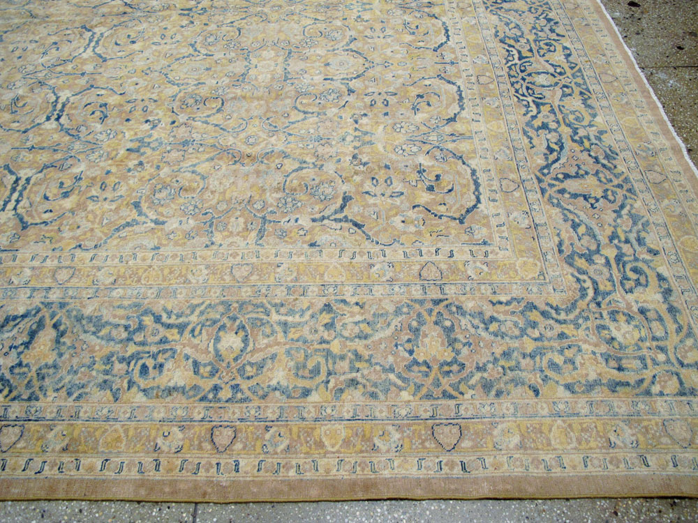 Antique Persian Tabriz Carpet, No.14385 - Gsblank