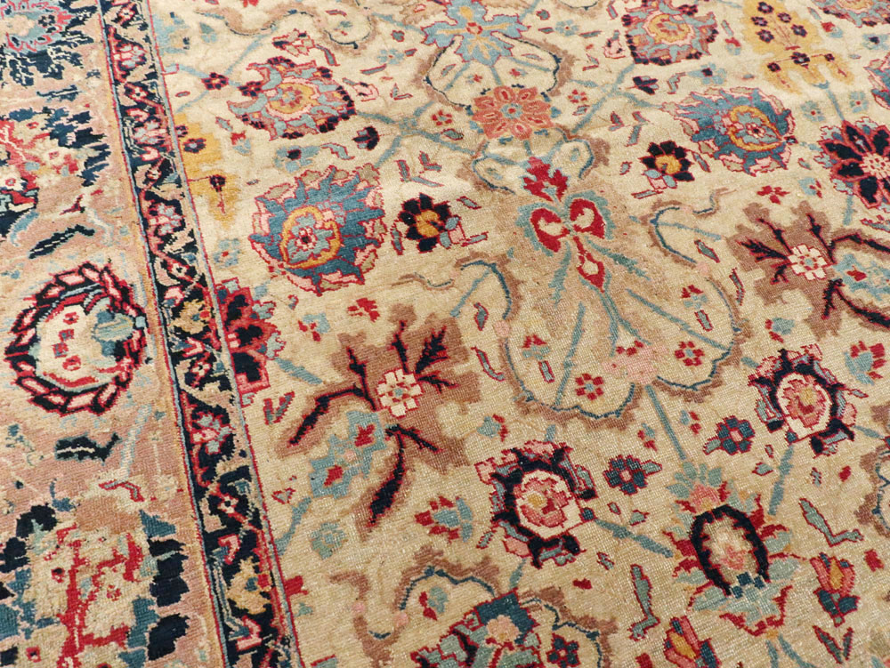 Antique Persian Tabriz Carpet, No.14434 - Gsblank