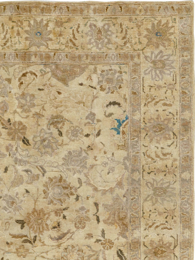 Antique Persian Tabriz Carpet, No.14456 - Gsblank