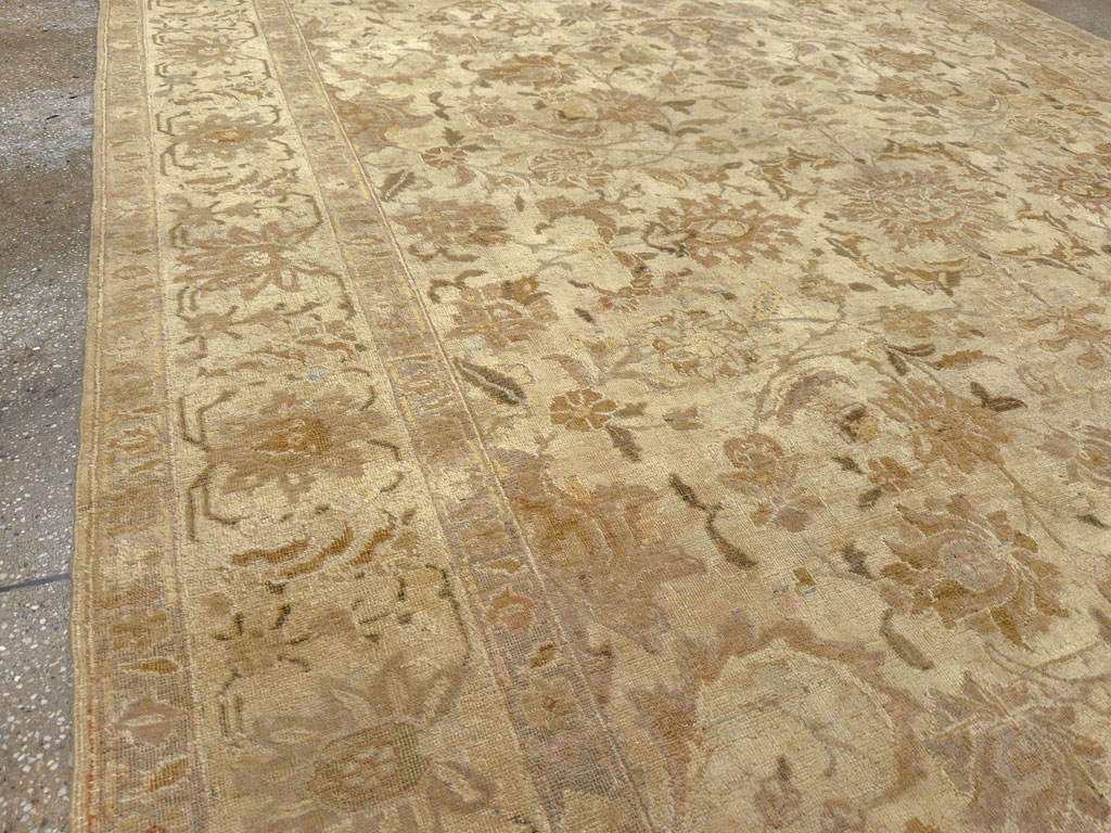 Antique Persian Tabriz Carpet, No.14456 - Gsblank