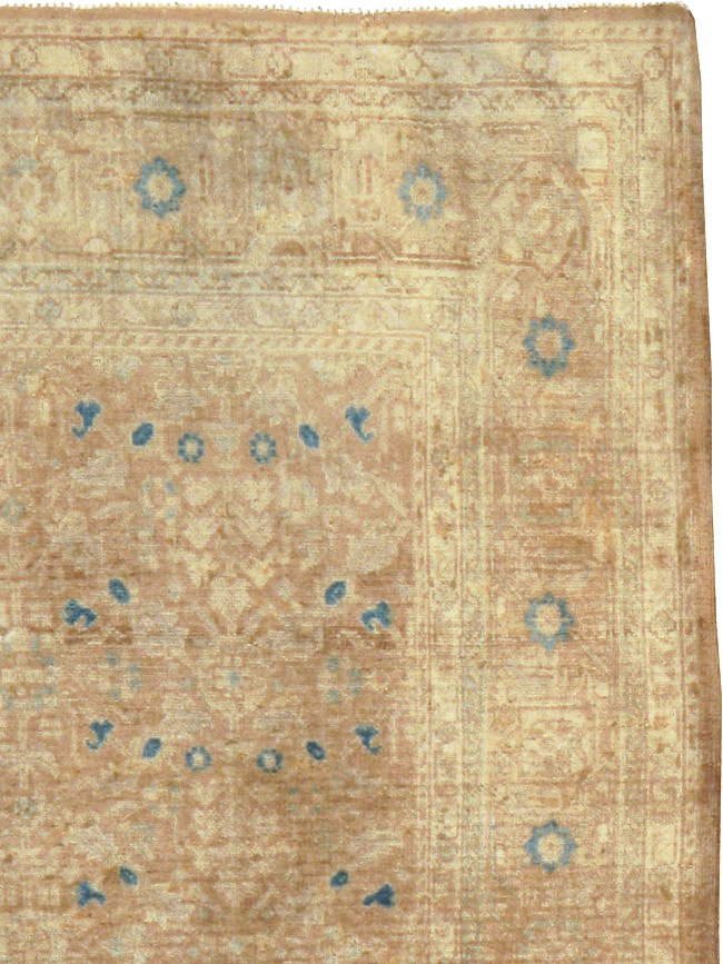 Antique Persian Tabriz Rug, No.14551 - Gsblank
