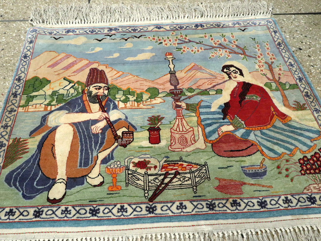 Vintage Persian Isfahan Pictorial Rug, No.14552 - Gsblank