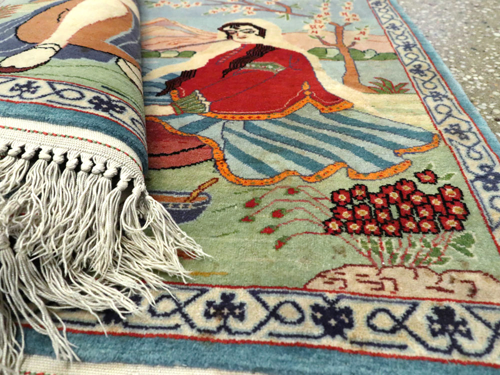 Vintage Persian Isfahan Pictorial Rug, No.14552 - Gsblank