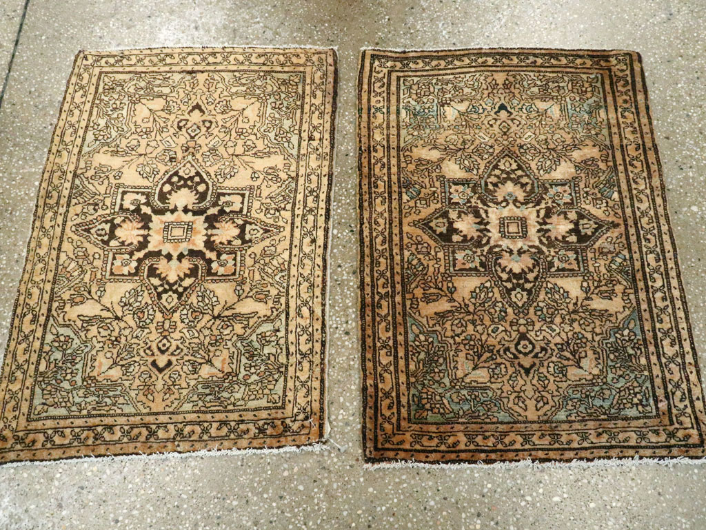 Antique Persian Sarouk Fereghan Rug (Pair: 2 of 2), No.14555 - Gsblank