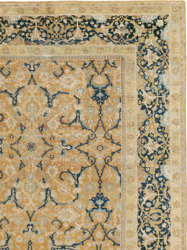 Antique Persian Tabriz Carpet, No.14568 - Gsblank