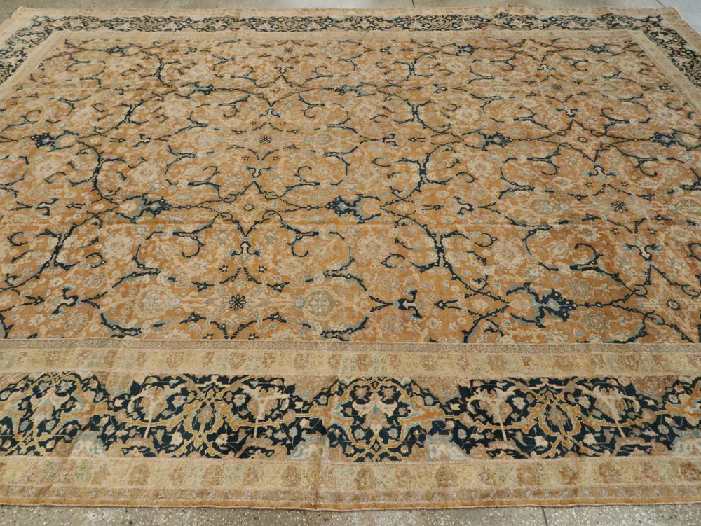 Antique Persian Tabriz Carpet, No.14568 - Gsblank